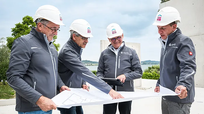 3_Bauleiter_Planbesprechung